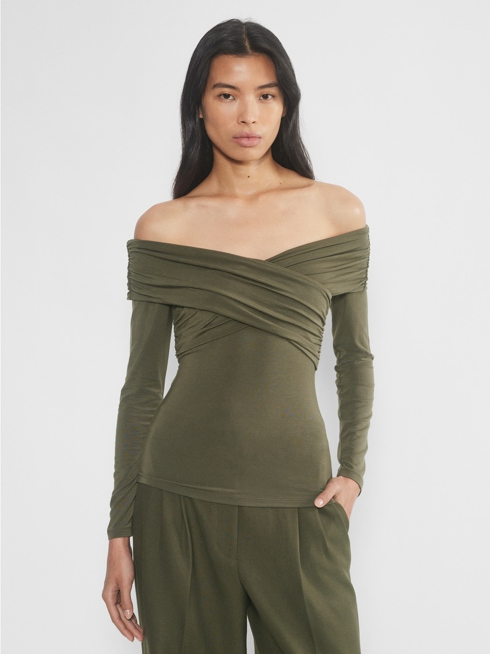 Aritzia Wilfred Azalea Green Top